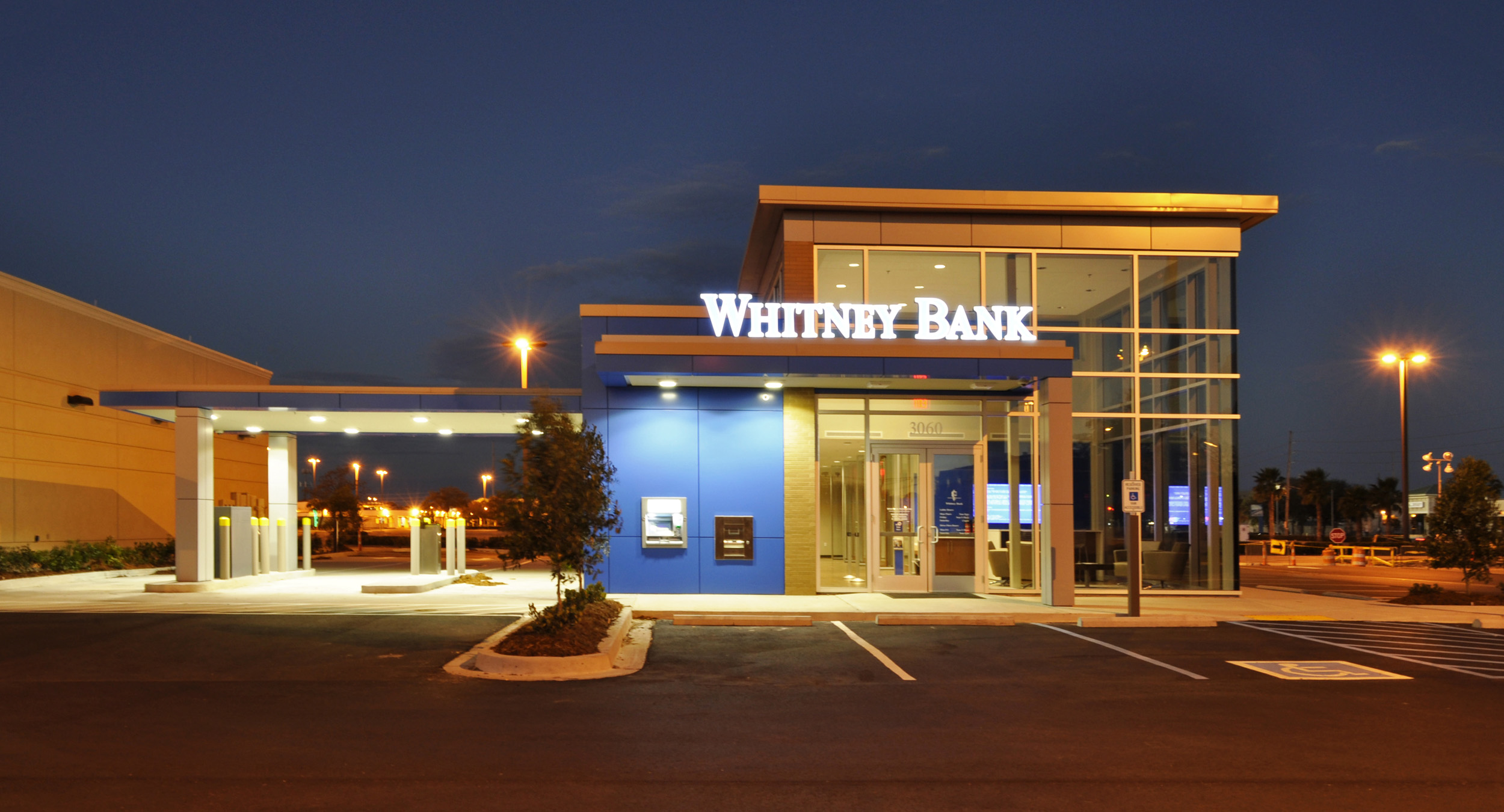 Whitney Bank - Lakeside Mall